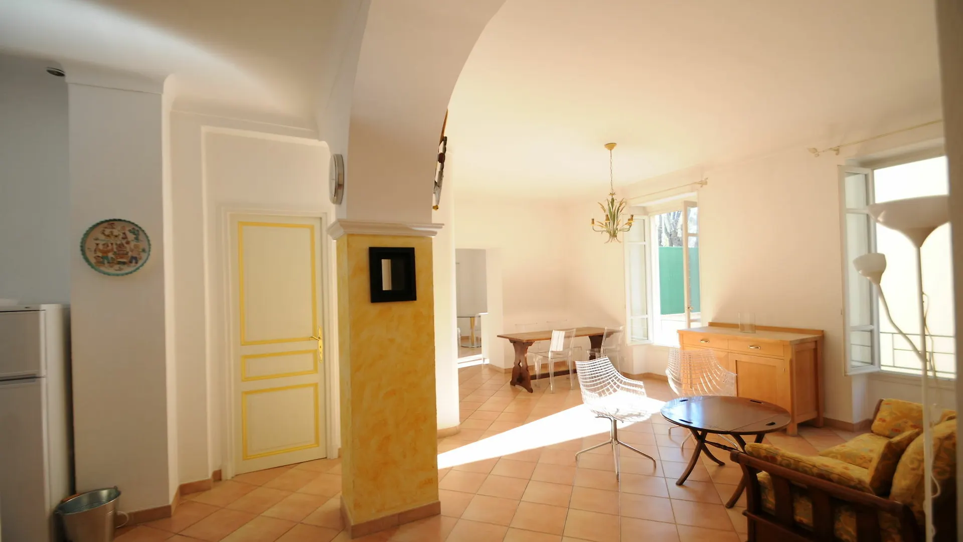 Апартаменты Spacieux Deux Chambres Au Port Ницца